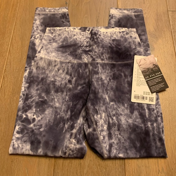 Lululemon Marble Tie-dye Wunder Under Pant 7/8 25” size 4 - Picture 2 of 6
